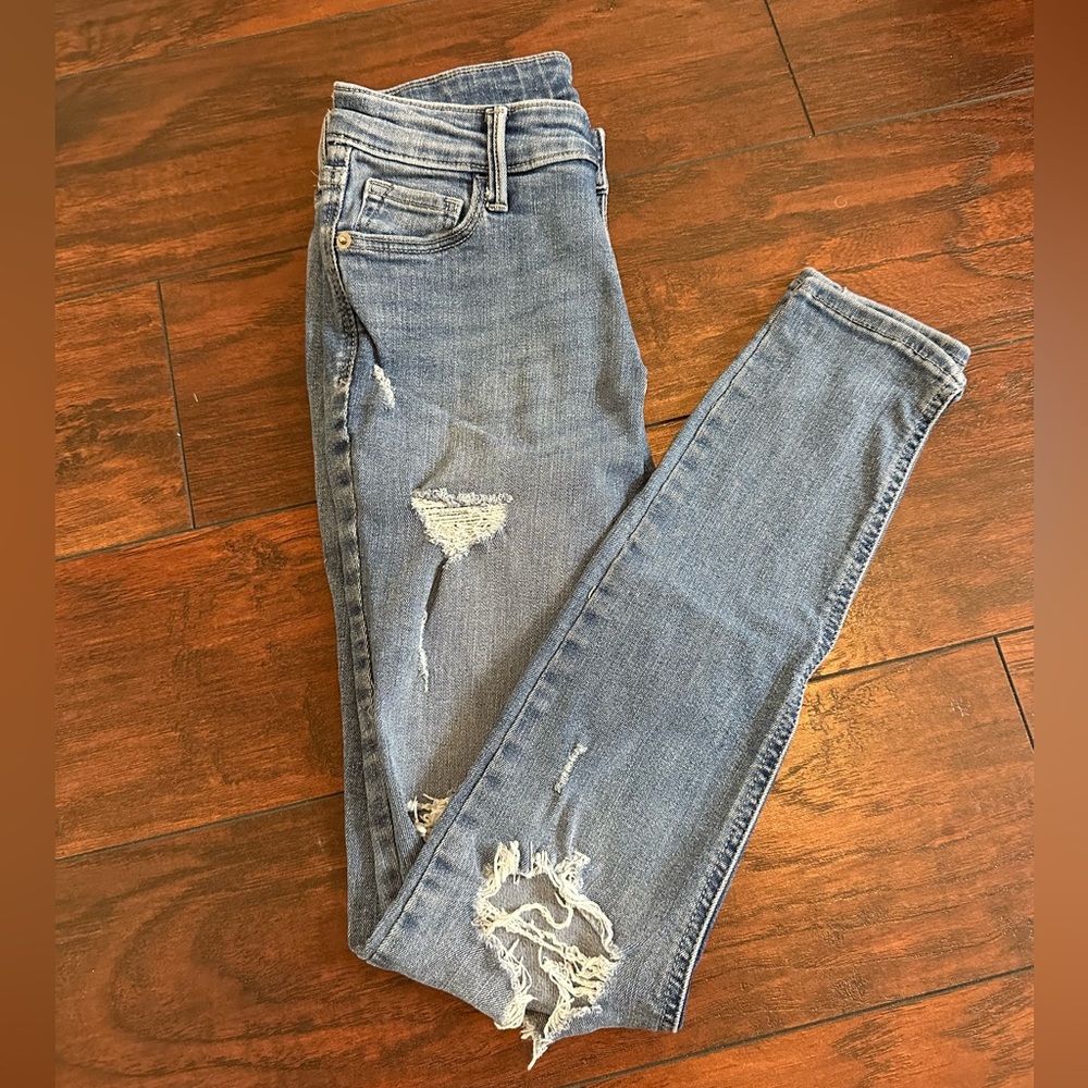 2 Old Navy Skinny Jeans